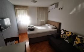 Studio Apartment Zen